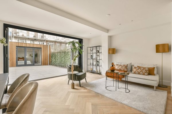 Comment créer un espace de détente multifonctionnel sur un balcon étroit ?