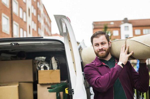 Location utilitaire bordeaux : vos véhicules à portée de main
